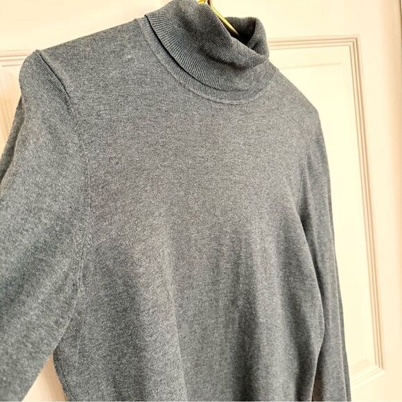 $5 SALE Talbots Gray Turtleneck Sweater with Long Sleeves - Picture 2 of 5